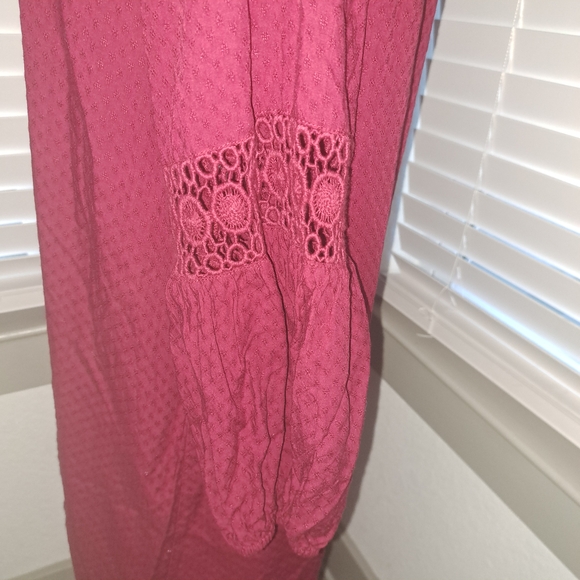 Crown & Ivy Deep Red Lace Midi Dress - Picture 7 of 9